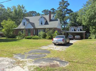 201 E Bell Street, Tabor City, NC 28463