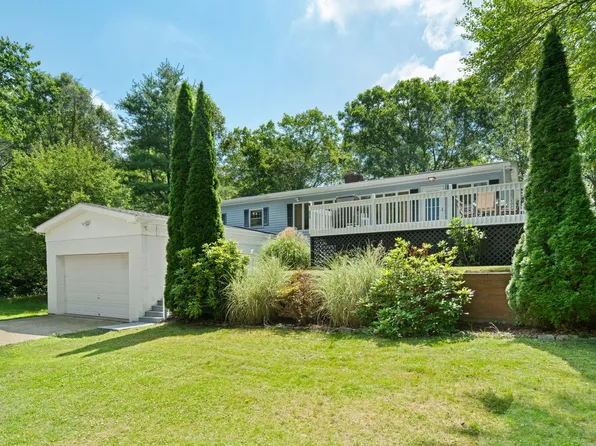 84 Kanungum Trail, Shelton, CT 06484