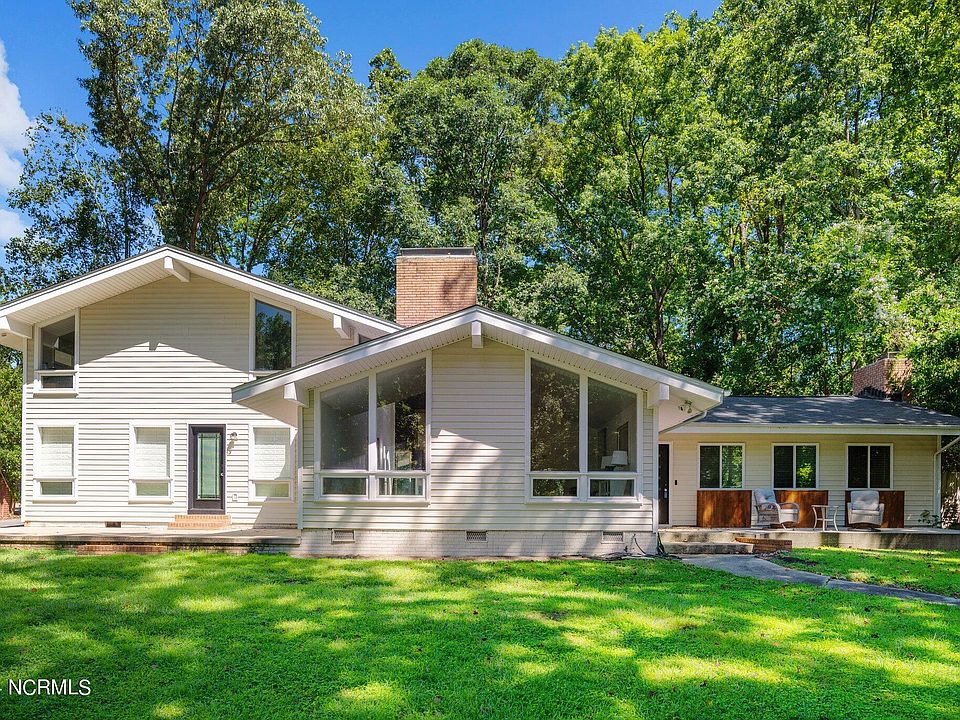 1st image of 1909 Forest Hill Drive