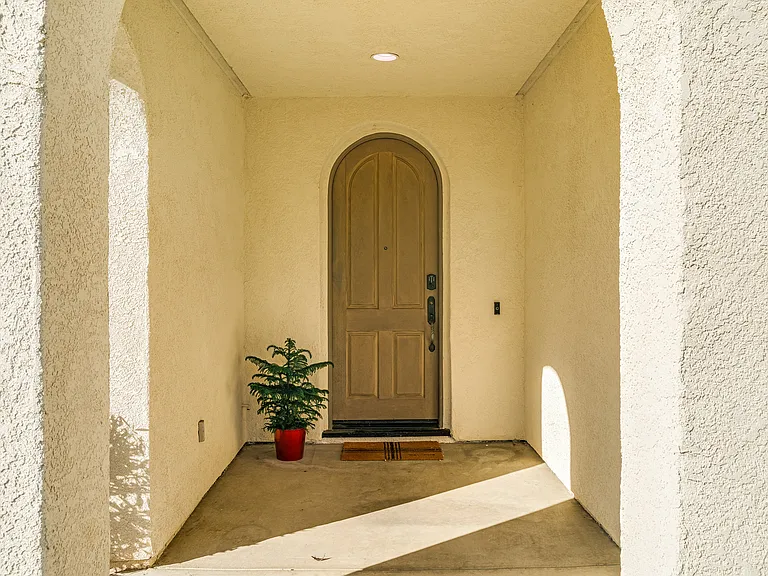 1960 Estrella Ct — Photo 9