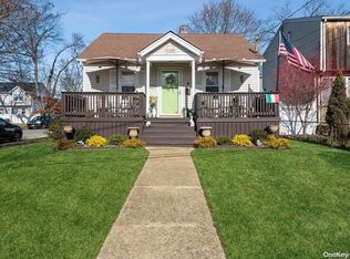 2323 Swenson Pl, Bellmore, NY 11710