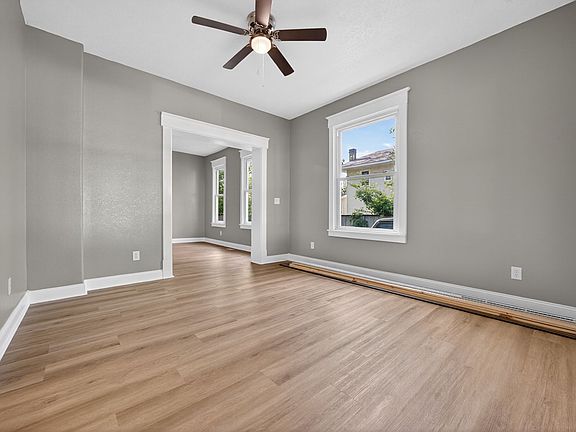 4th image of 1510 N Grant Ave