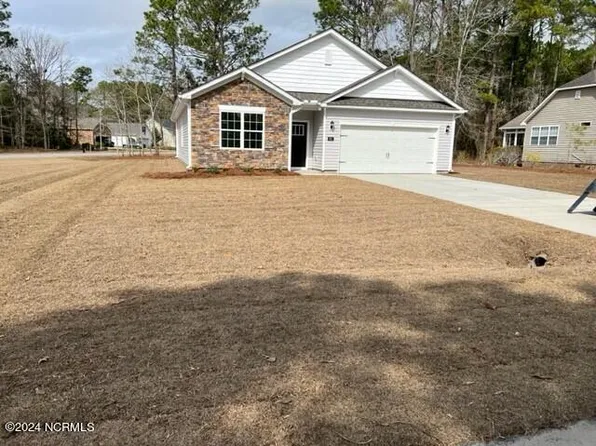801 Crane Drive, New Bern, NC 28560