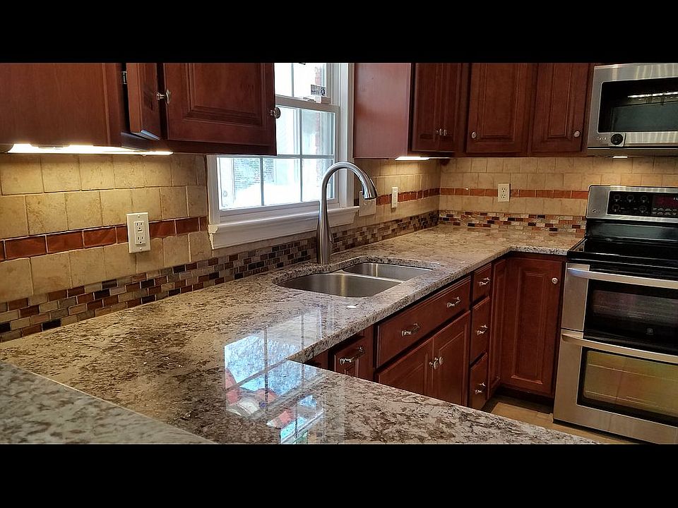 1st image of 941 Etna Dr