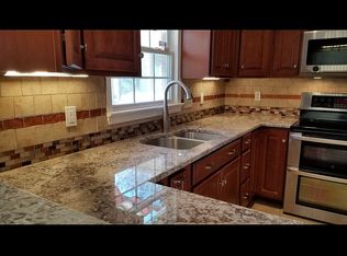 941 Etna Dr, Newport News, VA 23608