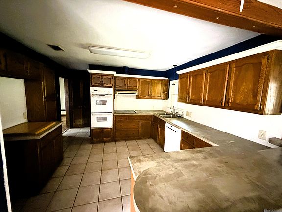 2nd image of 635 Marilyn Dr