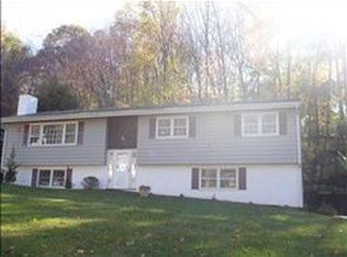 38 Park Rd, Sparta, NJ 07871