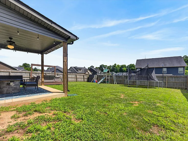 1200 Eagles Nest Ln — Photo 31