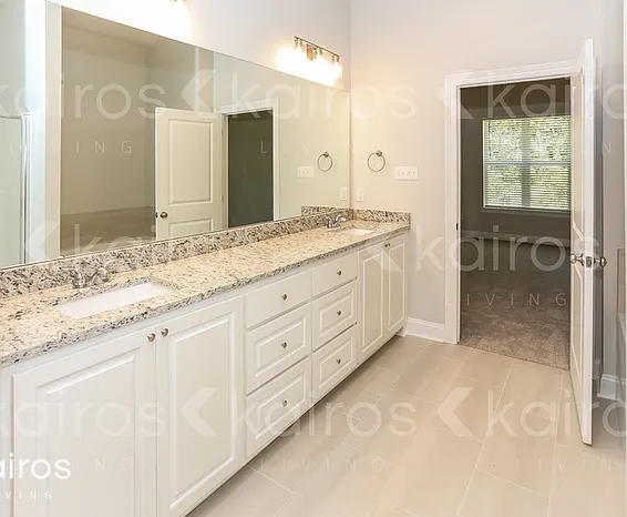 15713 Boothy Ln — Photo 9