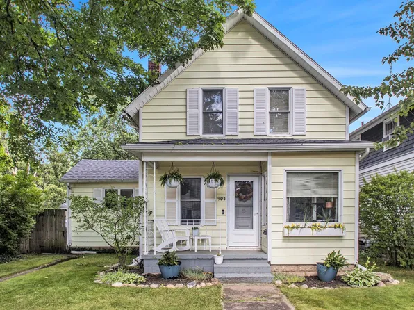 904 S 8th St, Goshen, IN 46526