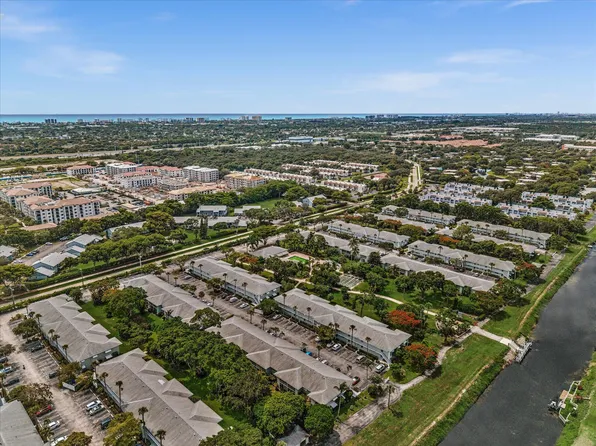 2420 SW 22nd Avenue #602, Delray Beach, FL 33445