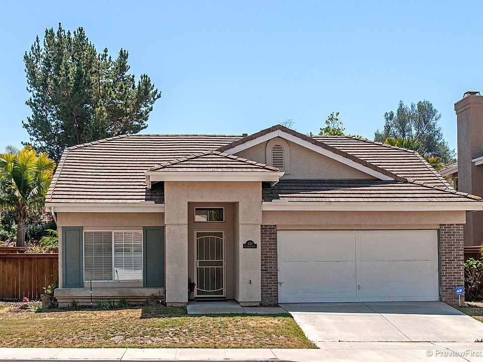 1st image of 828 Applewilde Dr
