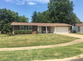 11890 Laredo Ct, Saint Louis, MO 63138