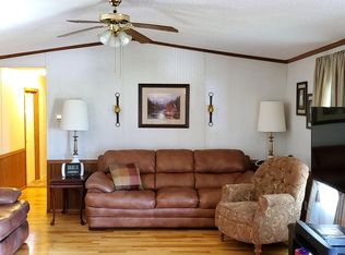 455 Perkins Dr, Burnside, KY 42519