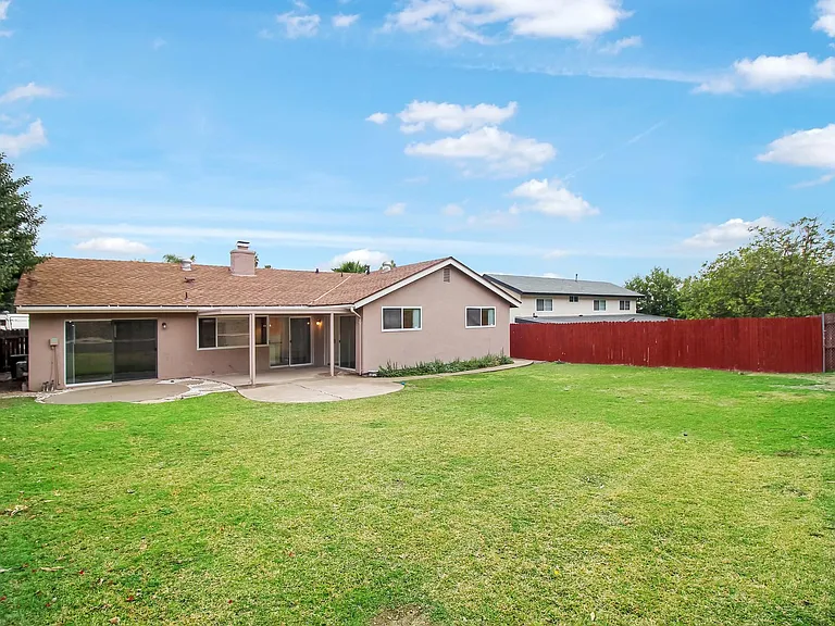 24059 Willow Creek Rd — Photo 24