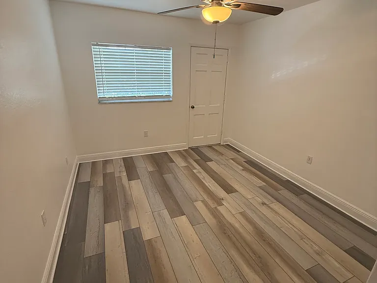 5150 10th Ave N #303 — Photo 7