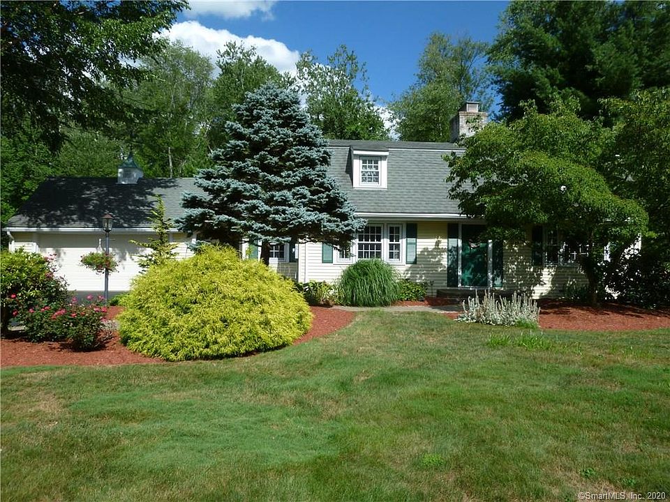 1st image of 31 Oak Ridge Ln