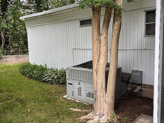 4th image of 79 Ironwood Dr