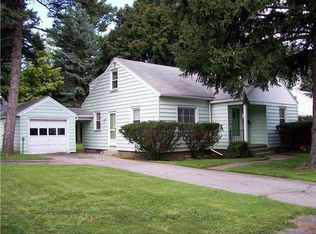 109 Morncrest Dr, Gates, NY 14624