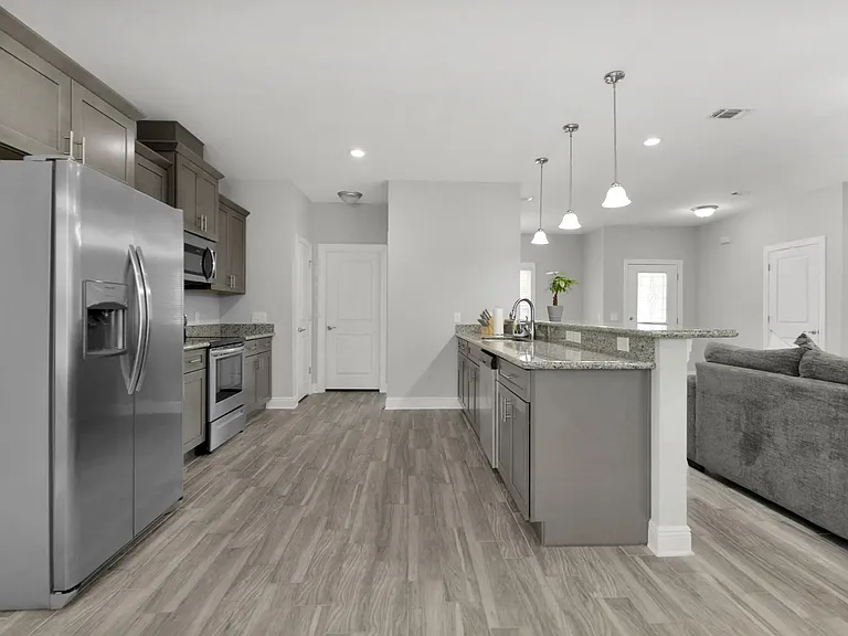 615 Lakeview St — Photo 12