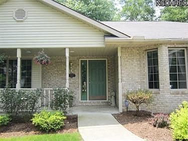 3rd image of 1565 Wedgewood Way
