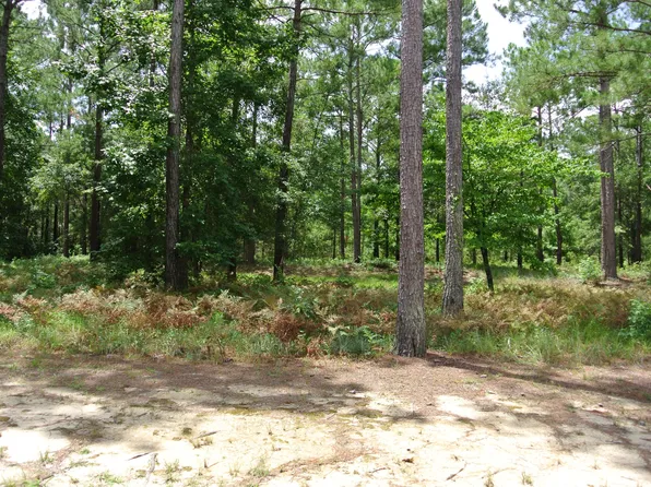 801 Breezewood Dr SE, Bolivia, NC 28422