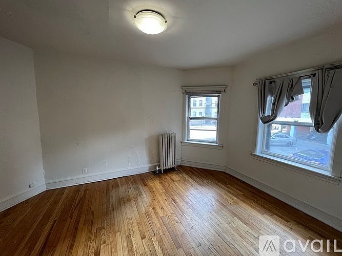 2nd image of 2526 N Prospect Ave #B