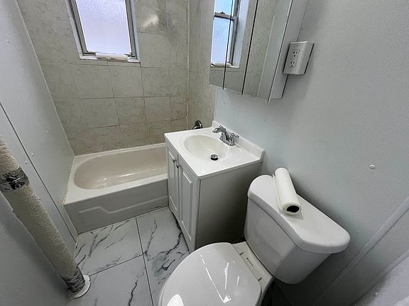 4th image of 35-46 31st St #2R
