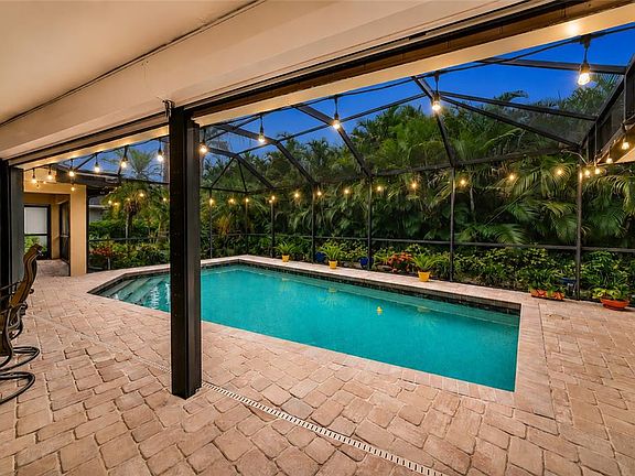 2nd image of 486 YACHT HARBOR DRIVE