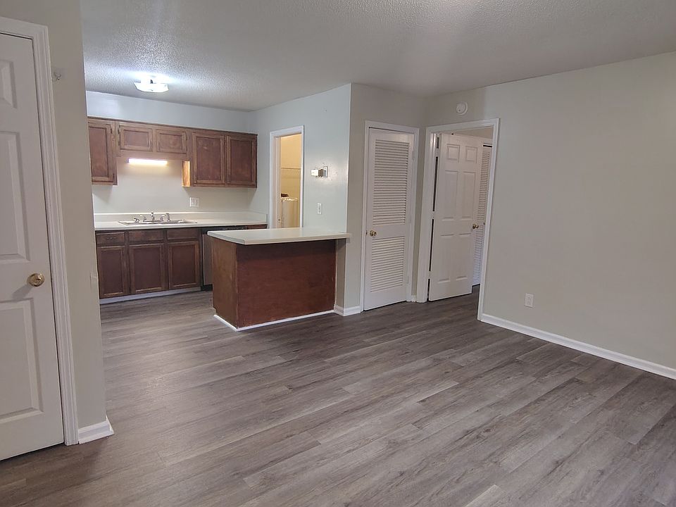 1st image of 1011 Beatty Rd #11646337