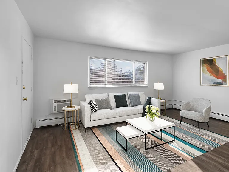 1304 Morris Ave #4 — Photo 1