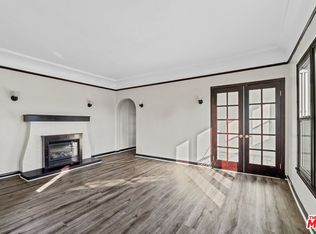 4234 8th Ave #203, Los Angeles, CA 90008