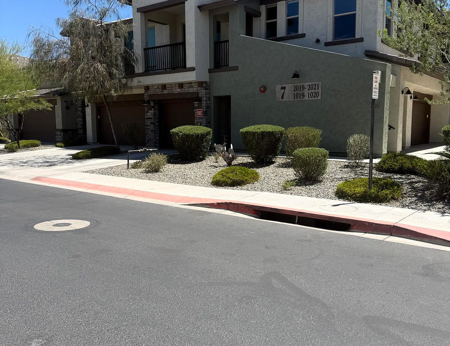 2 bed, 2.0 bath, 1420 sqft, $4,500 — Photo 1