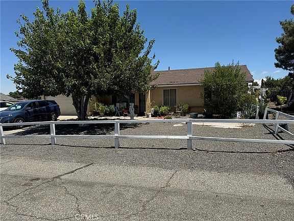 2nd image of 40044 Ridgemist St