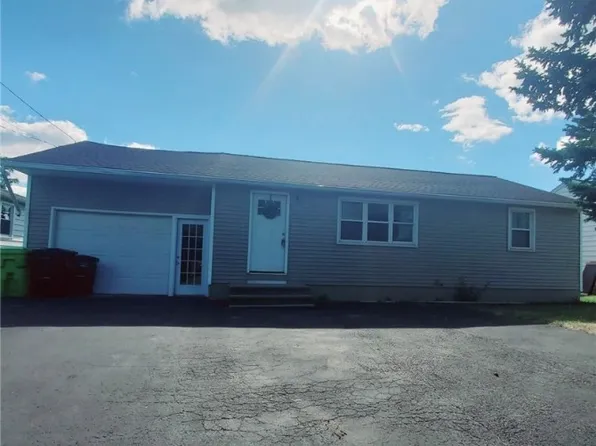 109 Deborah Dr, Liverpool, NY 13088