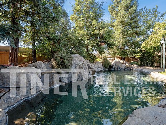 4th image of 2770 Ashland Dr