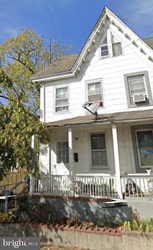 2nd image of 83 Irving Ave