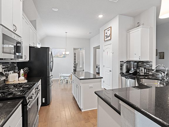 4th image of 2636 Enza Dr