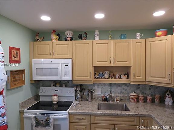 2nd image of 7877 Golf Circle Dr APT 306