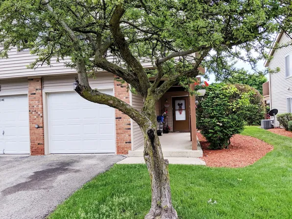 15 Marywood Lane C, Bolingbrook, IL 60440