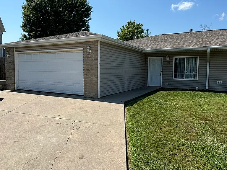 1024 Donnie Ct — Photo 10