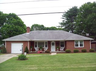 1940 Park Rd, Waynesboro, VA 22980