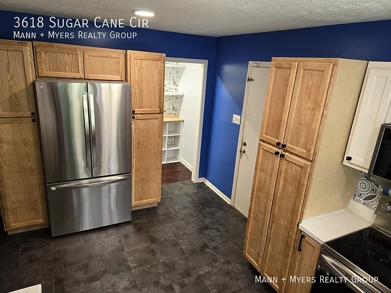 3618 Sugar Cane Cir — Photo 14