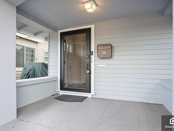 3rd image of 285 Stoakes Ave