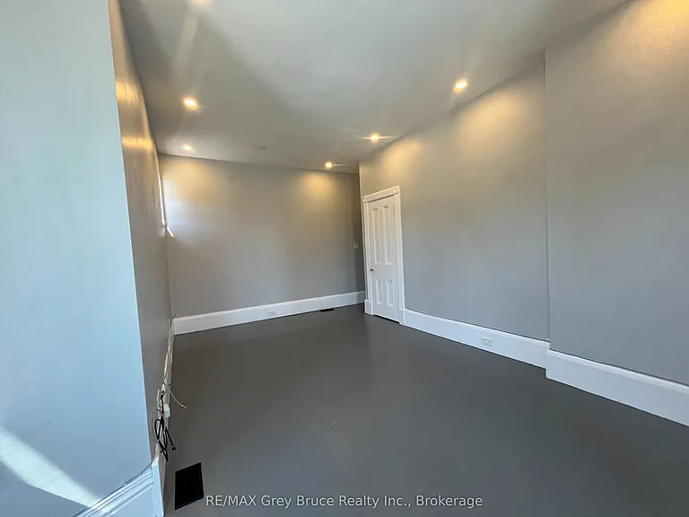 106 1st Ave S #2 — Photo 16