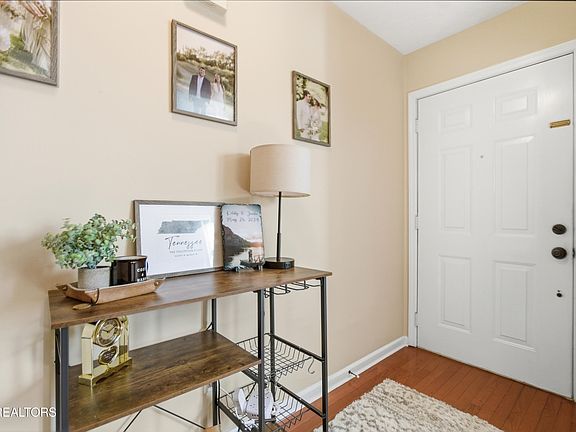 5th image of 5704 Tennyson Dr