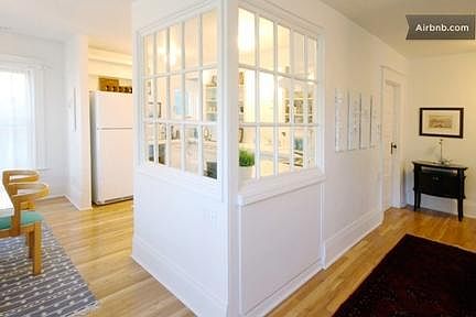 Glass wall between LR/DR and K