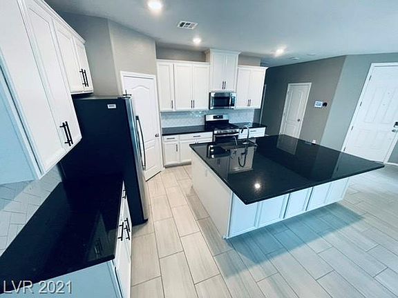 3rd image of 10731 Galveston Bay St