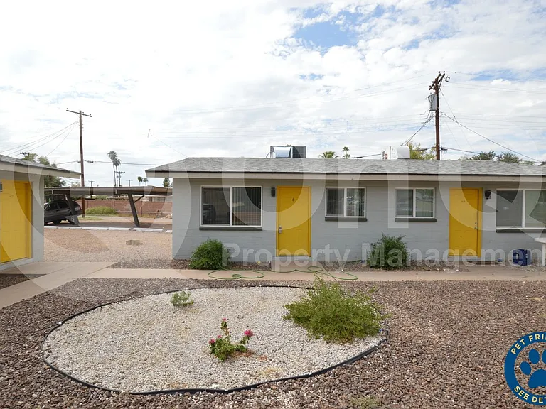 6040 N 21st Ave #5 — Photo 1