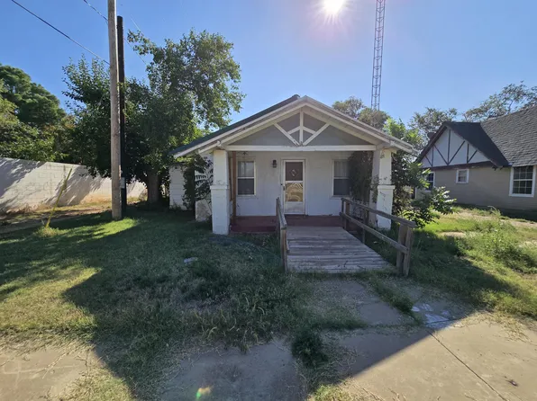 1006 Nassau St, Plainview, TX 79072